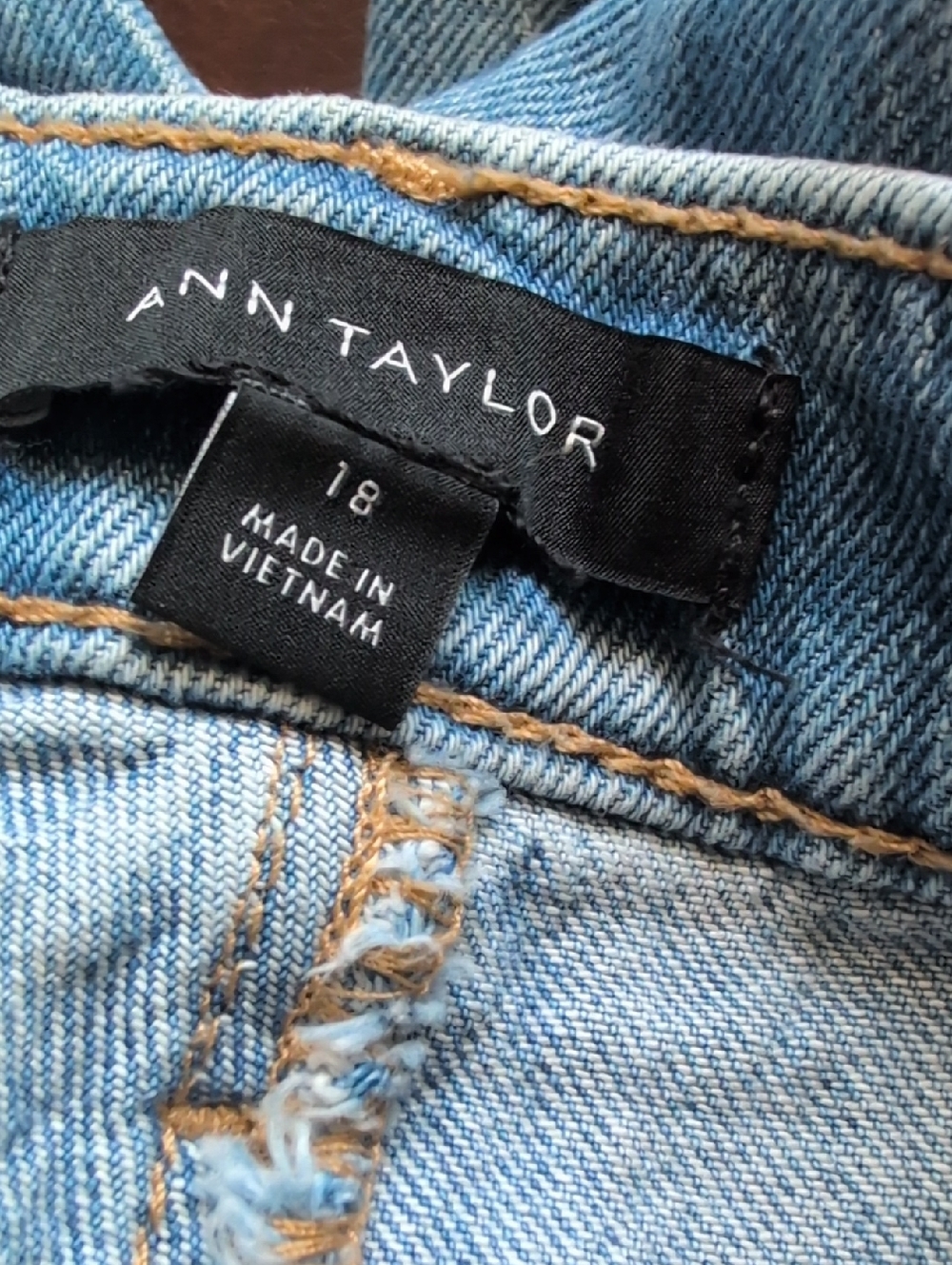 Ann Taylor Light Blue Nude Rise Straight-Leg Jeans 18 - Picture 3 of 7
